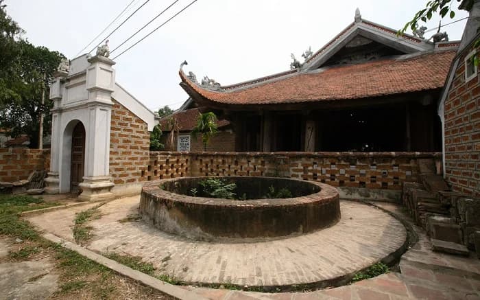 Chiếc giếng “thần” cho cả làng nước ngọt lành - 1