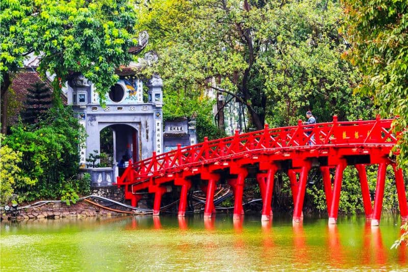 Cầu Thê Húc